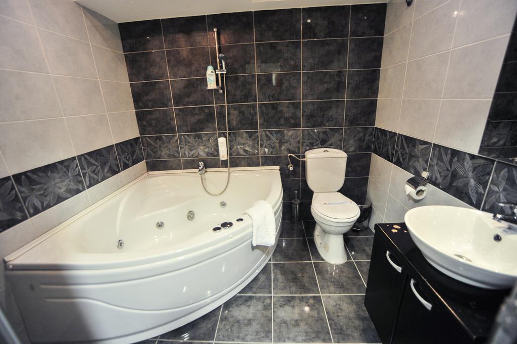B&B Rose Vranje Exteriör bild